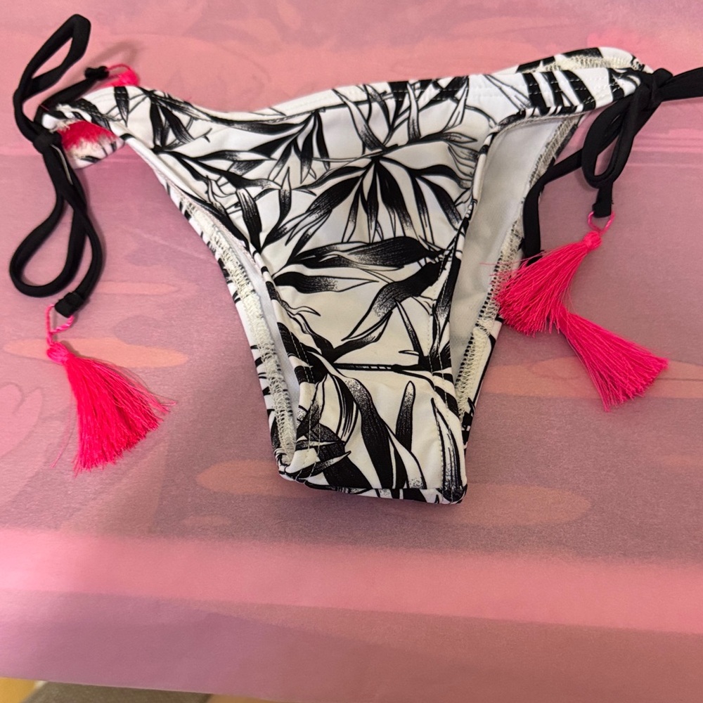 Black and White Leaf Print Bikini with Pink Tassels